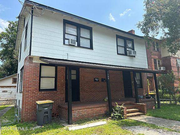 3rd image of 1204 CHERRY Street