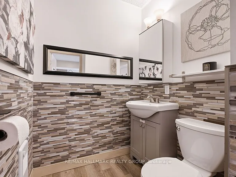 67 Grady Cres — Photo 21