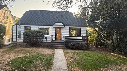 6232 38th Ave NE Photo 1