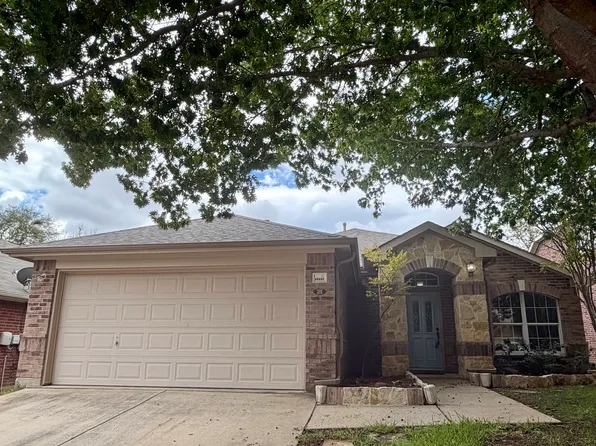 15533 Adlong Dr, Roanoke, TX 76262