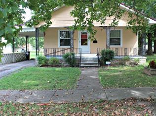 712 S 20th St, Herrin, IL 62948