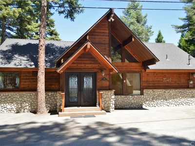 341 Castle Gate Rd, Lake Arrowhead, CA, 92352