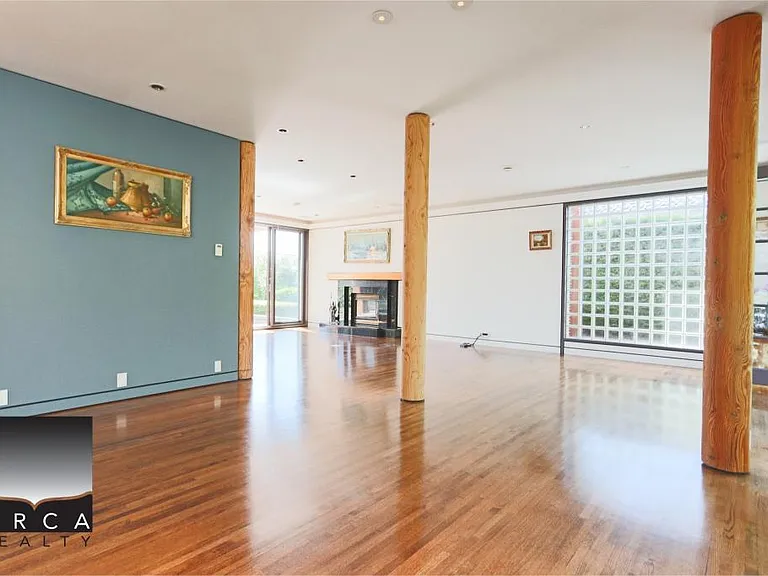 687 Beachview Dr — Photo 15