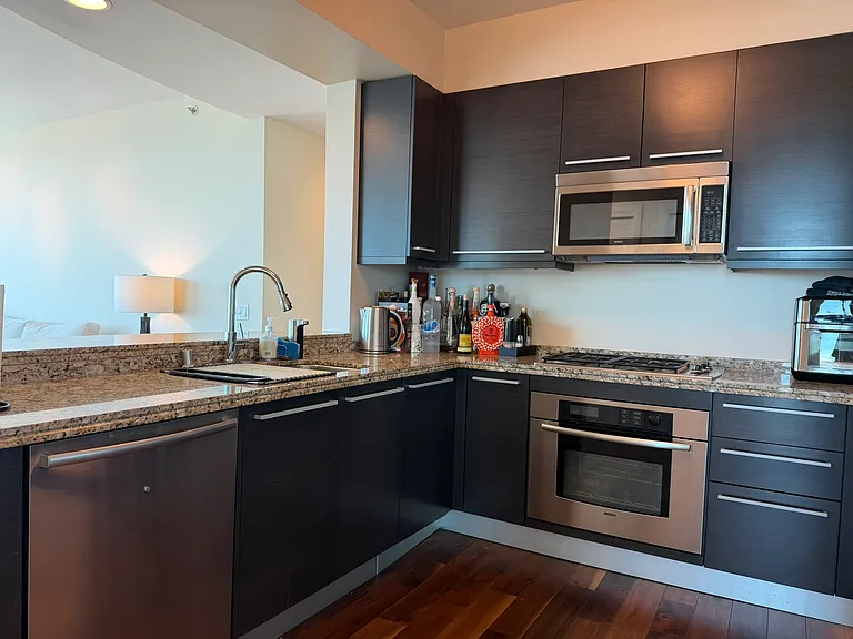 425 1st St #2203 — Photo 7