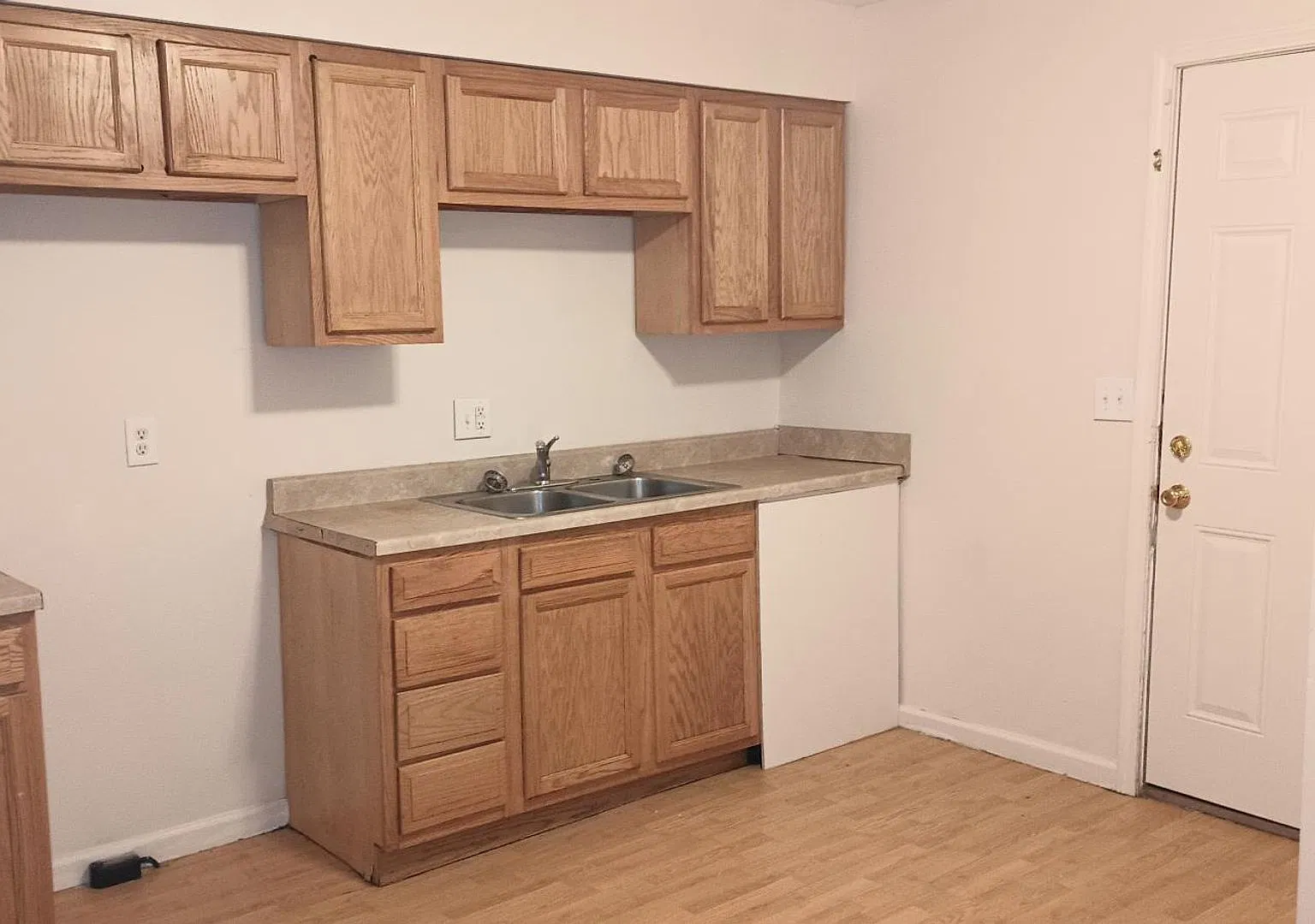 241 Jefferson Street — Photo 2