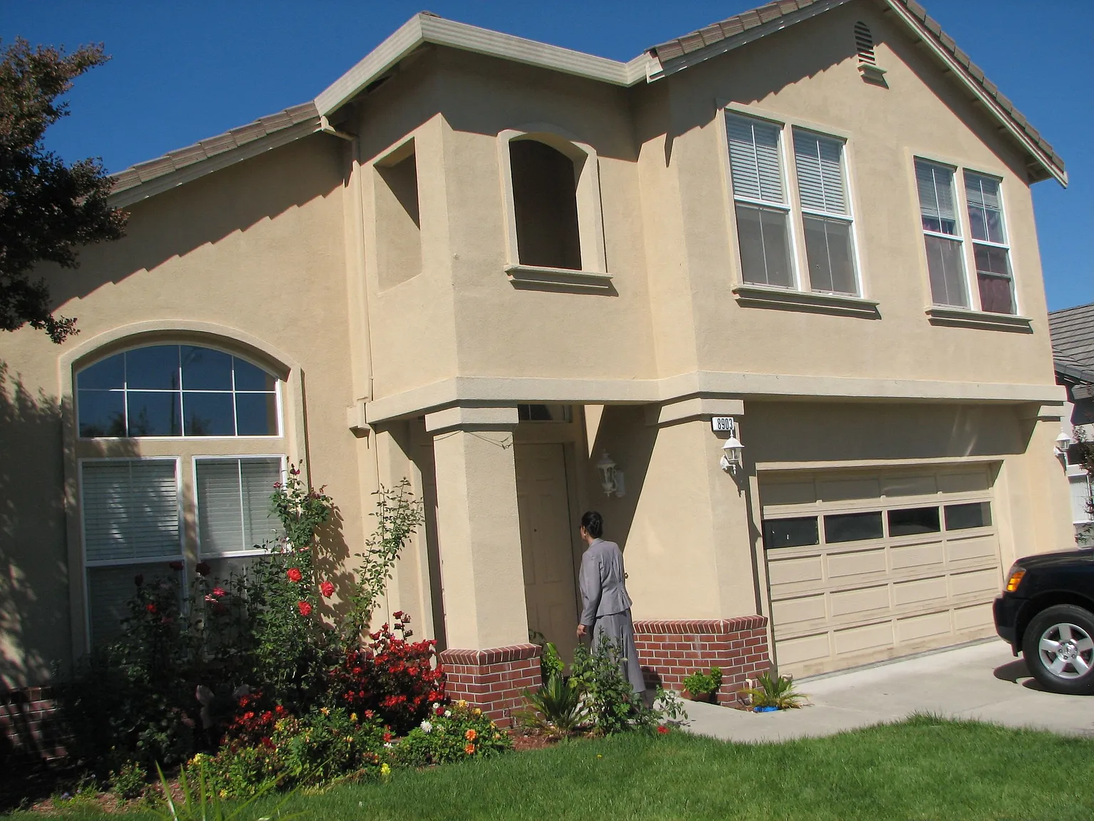 8903 Rancho Hills Dr photo 1