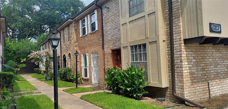 1st image of 1715 Moritz Dr APT 13