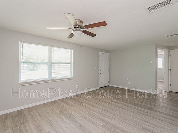 4th image of 4802 Bonton Dr