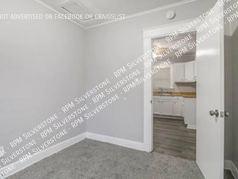 30 N Sanford St — Photo 12