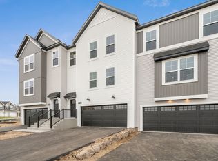 6720 Jody Ave S, Cottage Grove, MN 55016