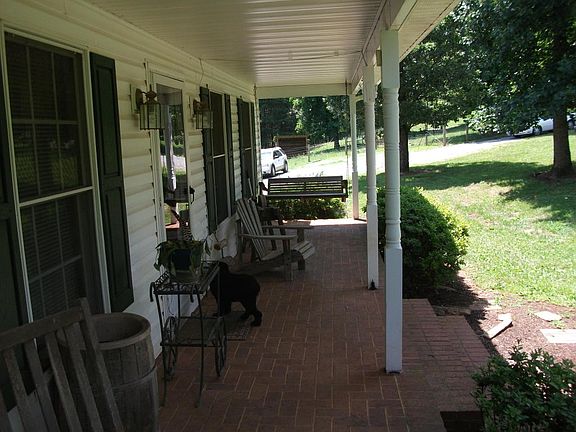 3rd image of 280 Holley Dr