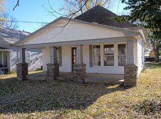 917 Brown Ave, Osawatomie, KS 66064