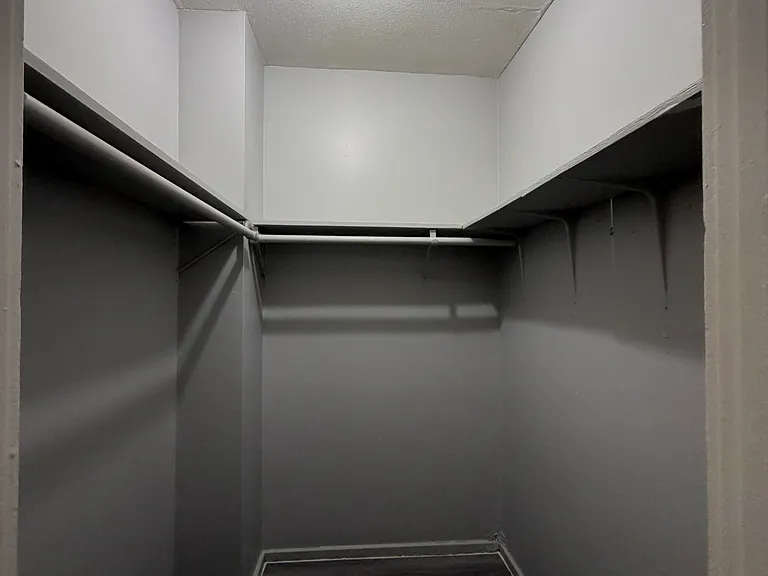 10 Walnut St #110 — Photo 8