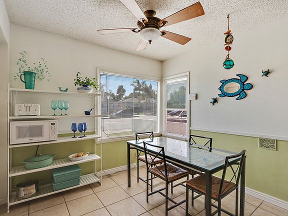 2nd image of 1374 W Summerland Ave