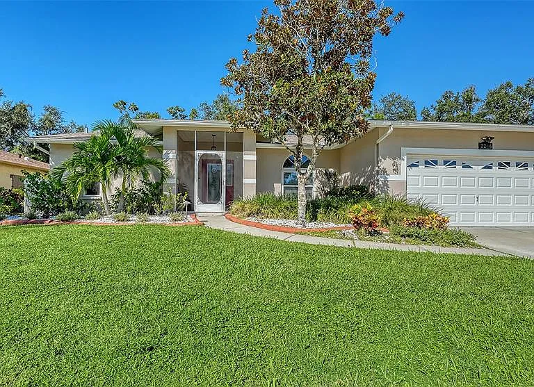 2246 Cork Oak St W — Photo 4