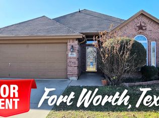 9050 Saranac Trl, Fort Worth, TX 76118