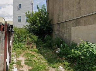 2407 Waterloo St, Philadelphia, PA 19133