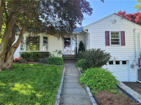12 Wallace Street, Stamford, CT 06902