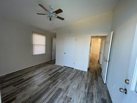 4th image of 1552 Donax Ave
