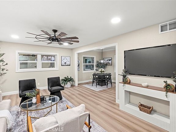 3rd image of 41747 Crest Dr