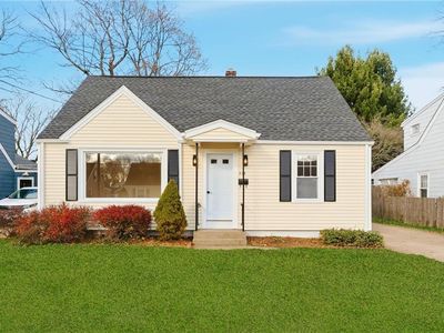 228 London Ave, Pawtucket, RI, 02861