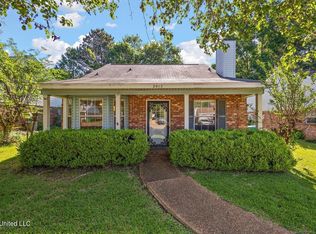 2012 Fox Hill Ln, Jackson, MS 39272