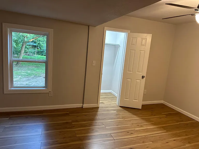 1008 Commerce Dr — Photo 10