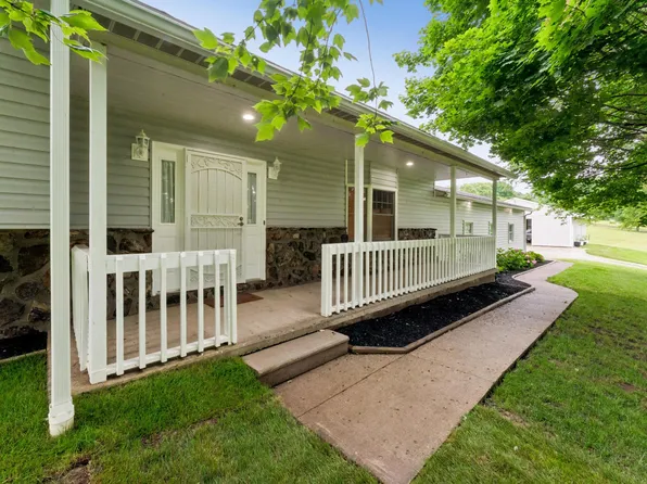 11011 Fairview Rd, Newark, OH 43056