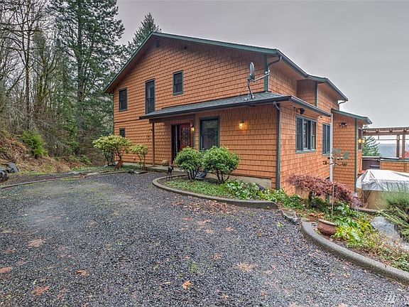4th image of 2635 Stonecrest Ln NW