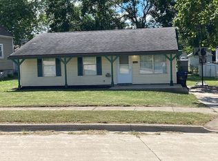 1206 W Macarthur Ave, Bloomington, IL