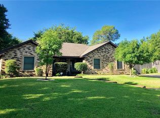 1008 Leslie Ct, Arlington, TX 76012
