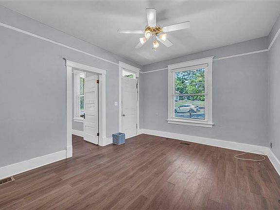 4th image of 1010 N 13th St