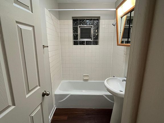 5th image of 24203 W Ottawa St Ste 2