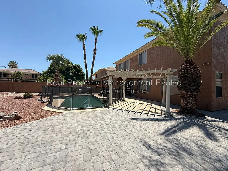 1234 W Remington Dr — Photo 42