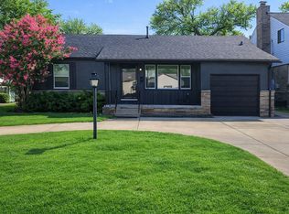 260 E 45th Pl, Tulsa, OK 74105