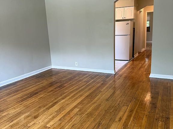 4th image of 4437 Ridgeview Ave APT 1