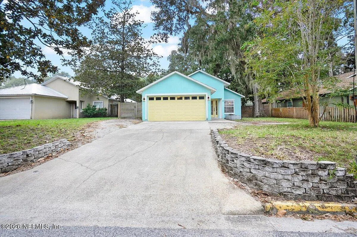 4 bed, 3.0 bath, 1752 sqft, $2,800 — Photo 2