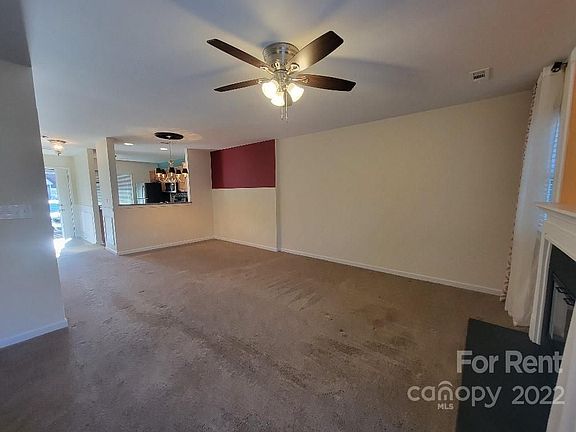 5th image of 3811 Mosscroft Ln