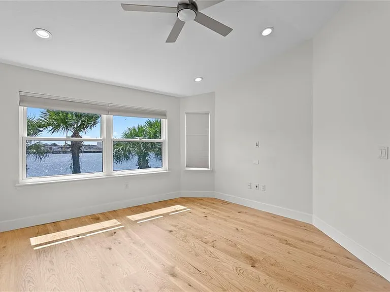 1119 Shipwatch Cir — Photo 34
