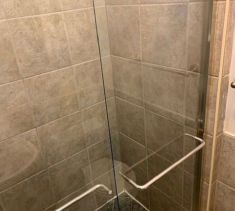 4th image of 341 W 71st St APT 9