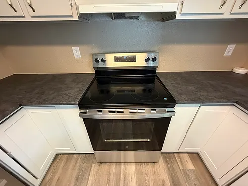 1204 Cherry Ln — Photo 14