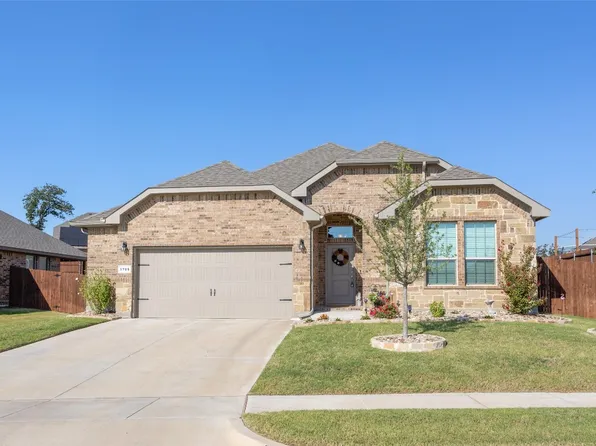 1705 Swale Ln, Granbury, TX 76049