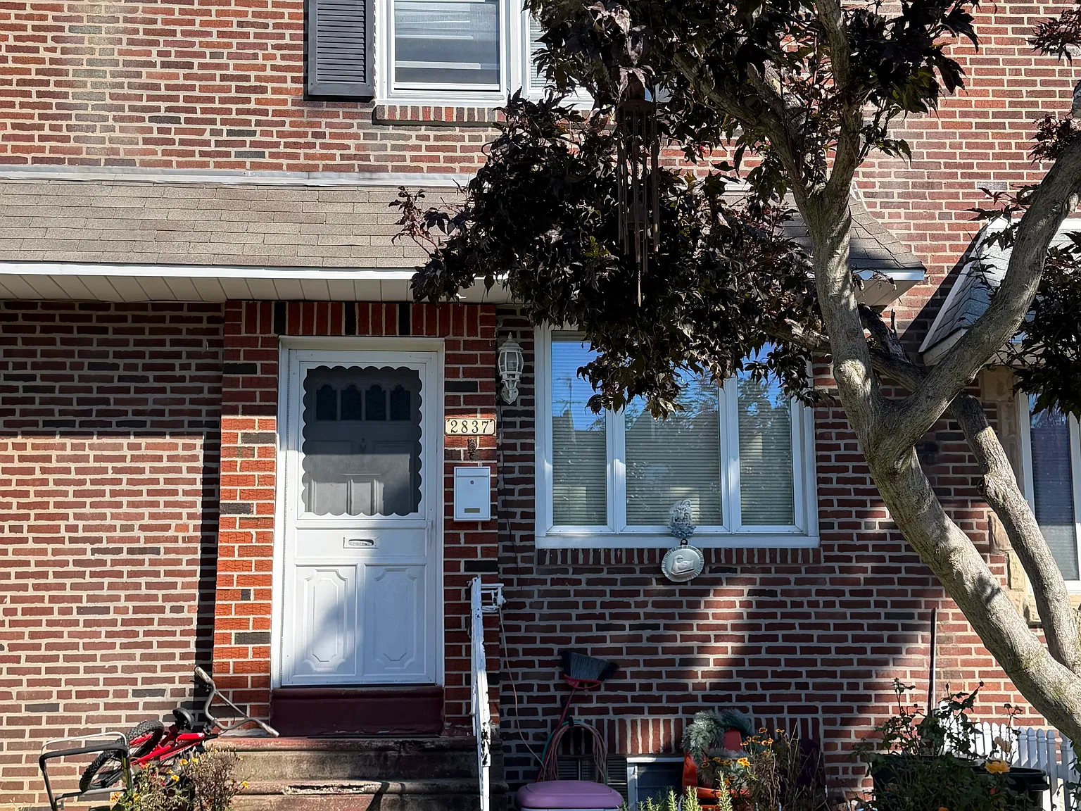 3 bed, 1152 sqft, $1,650 — Photo 1