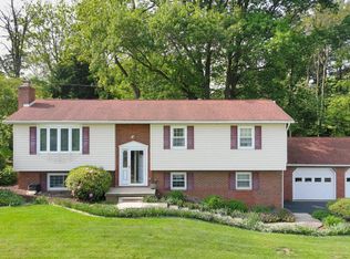 195 Echo Dr, Chambersburg, PA