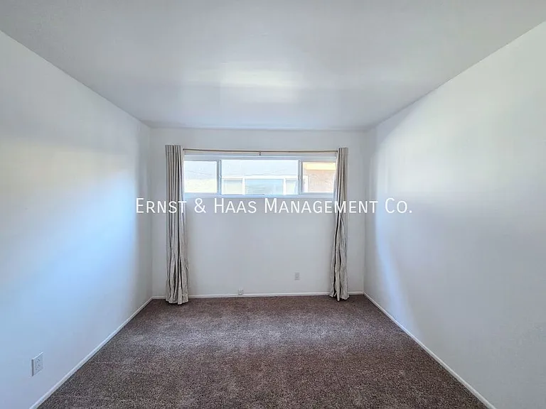 873 E Turmont St — Photo 15