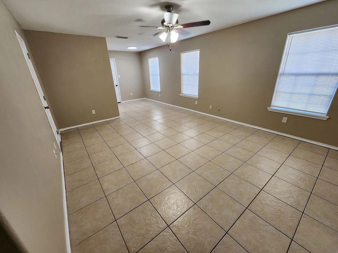 22938 Monte Cristo — Photo 4