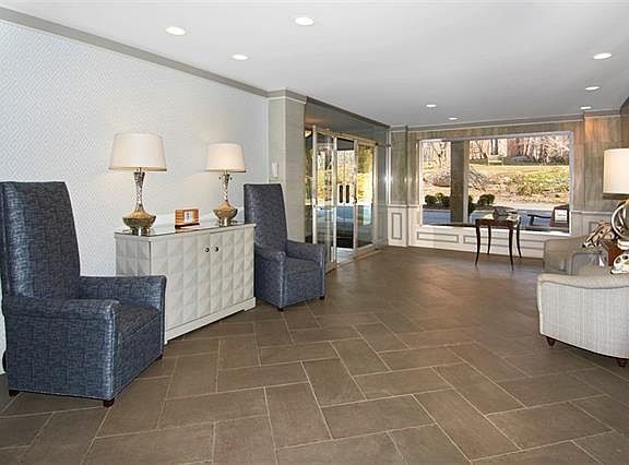 3rd image of 3 Washington Sq APT 3D