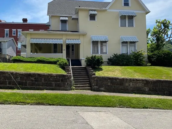 807 Wells Street, Sistersville, WV 26175