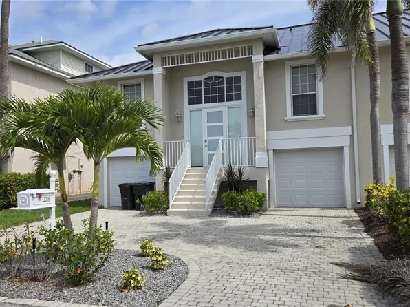 12208 Siesta Dr, Fort Myers Beach, FL 33931