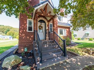 811 E Main St, Rural Valley, PA 16249